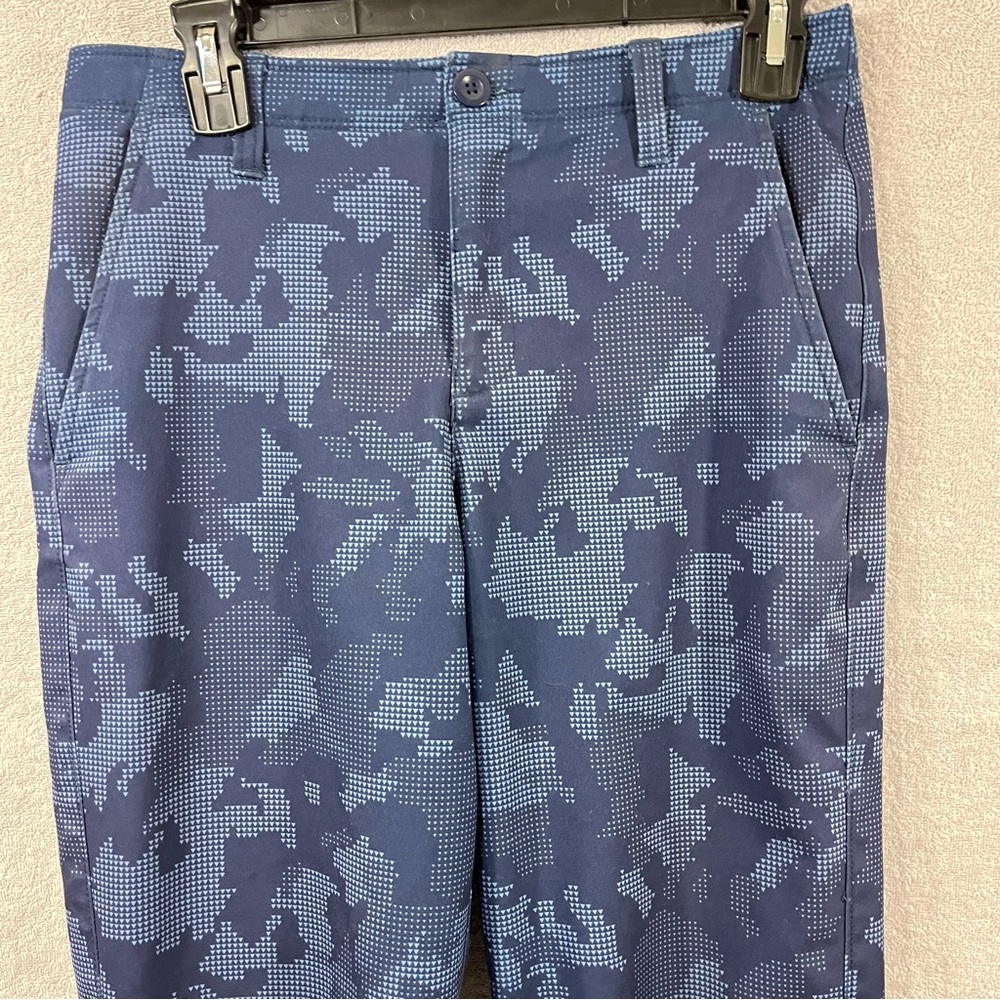 Under Armour Match Play Pants Boys 16 Blue Camoflauge Loose Fit Golf - Picture 3 of 8
